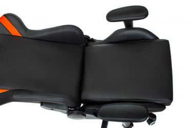 Кресло игровое ZOMBIE FORMULA RED