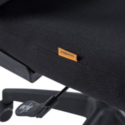 Кресло руководителя CHAIRMAN CH633 Черный