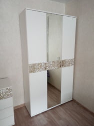 Шкаф 3-х дверный Селена 09 с зеркалом