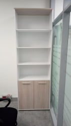 Шкаф 5 широкий верх открытый, низ закрытый Deka 10.23.111 Дуб Сантана светлый/Белый