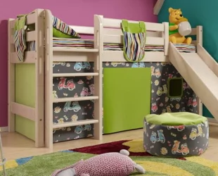 Шторы на низкую кровать Соня (эдна полоса/песко салатовый)