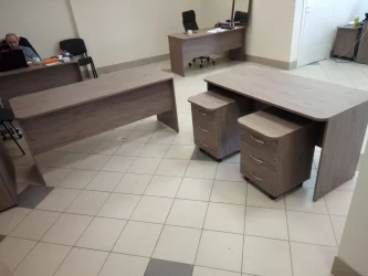 Стол для переговоров Glassy 1.16.14 Дуб Верцаска