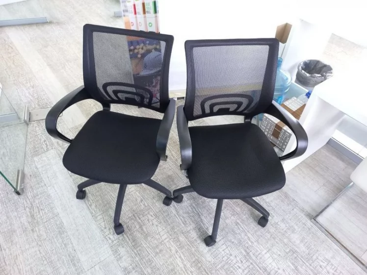 Кресло офисное Бюрократ CH-695NLT/BLACK_4