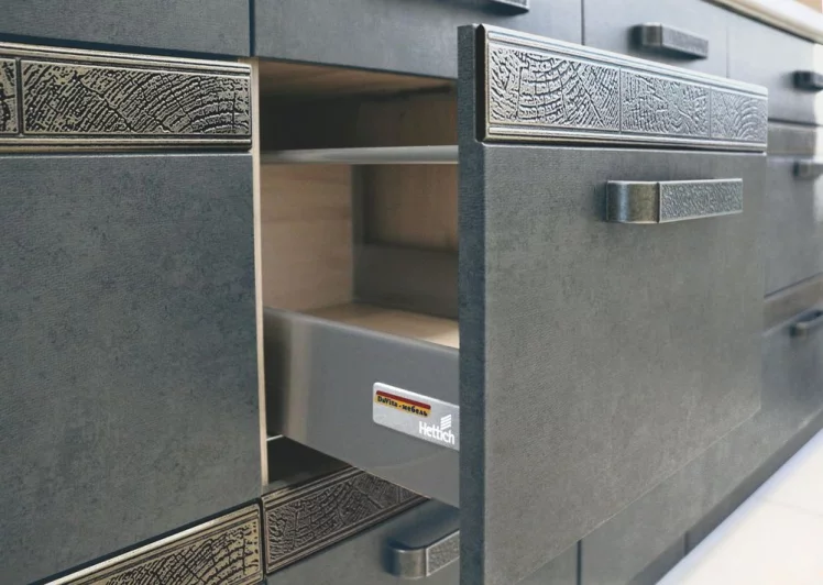 Стол с 3 ящиками (система Hettich) Бруклин 101.91 Дуб Кронберг/Лагода/Антрацит_3