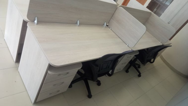 Экран разделительный прямой Glassy 5.14.06 Дуб сантана светлый_2