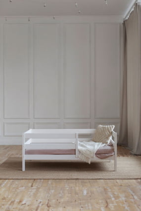 Софа в белом цвете_1