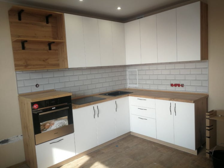 Глянцевый фартук (КОМПОЗИТ) KM 10 Белый_3