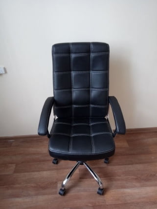 Кресло руководителя Riva 9092 Черный_4