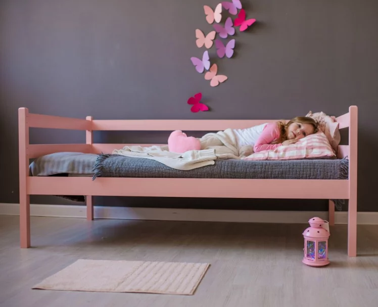 Кровать детская RooRoom VK-11р Розовая_3