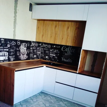 Глянцевый фартук (КОМПОЗИТ) KM 33_10