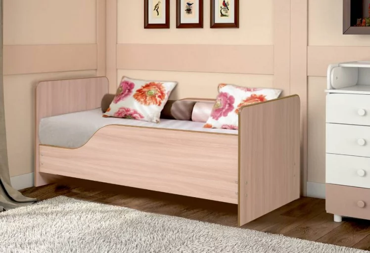 Кровать детская с бортом Малышка №1 600*1400 Бук_0